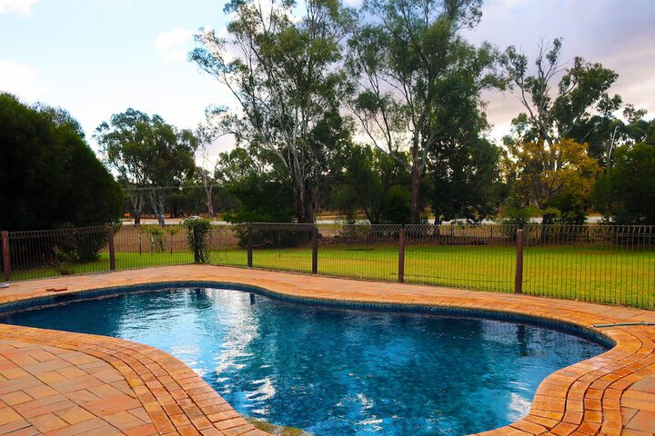 Pool 34 of 60