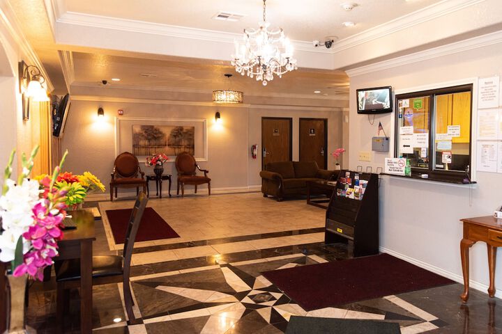 Guest Lobby