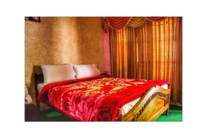 Room 20 of 27