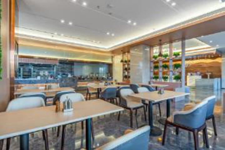 Lavande Hotel (Hohhot East Station Branch)