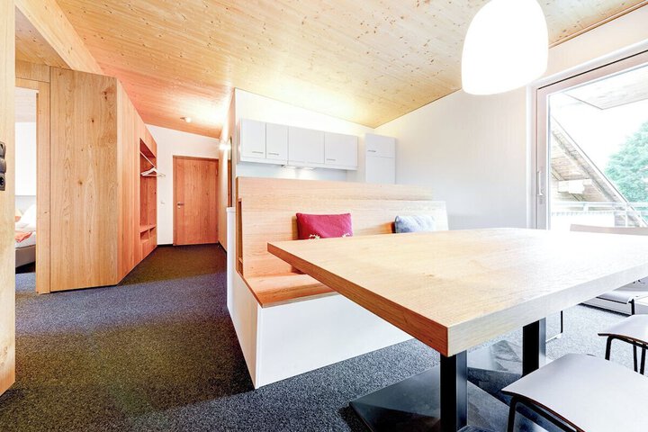 Room 43 of 76