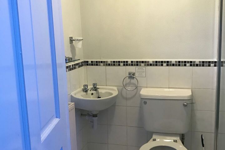 Room 18 of 35