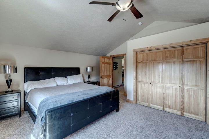 Room 8 of 26