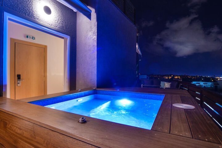 Terrace/Patio 68 of 100