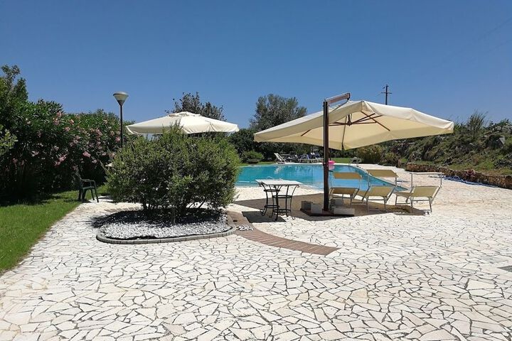 Pool 17 of 41