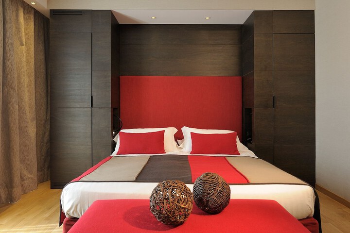 Room 14 of 82