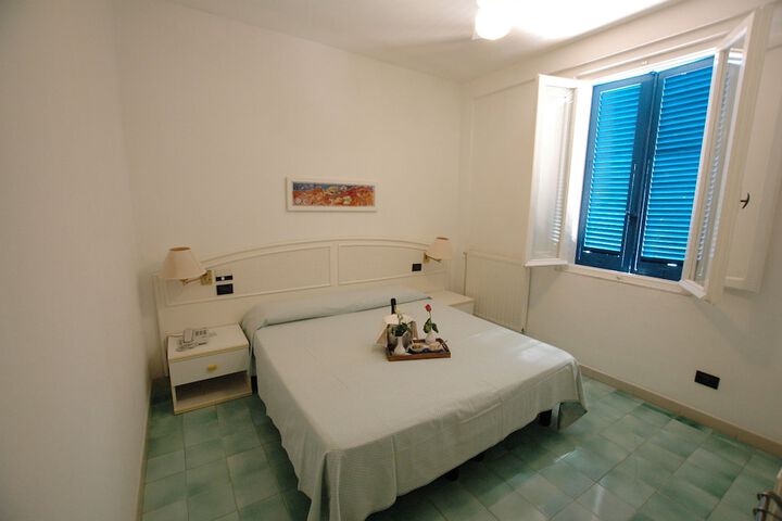 Room 4 of 59