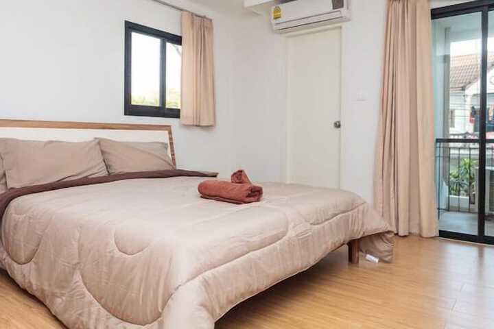 Room 16 of 42