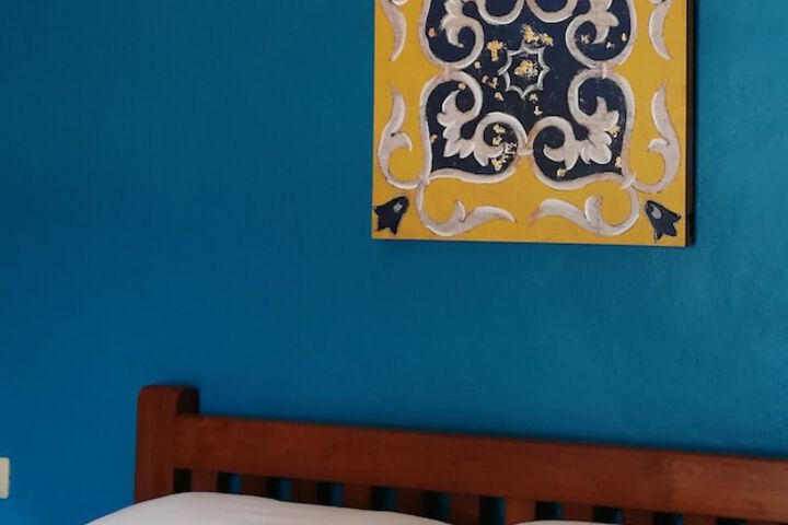 Room 10 of 52