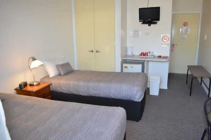 Room 5 of 30