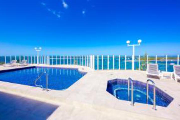 Pool 32 of 51