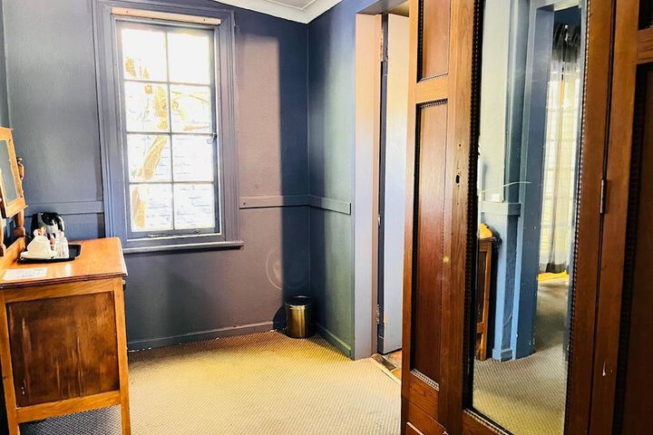 Room 60 of 275