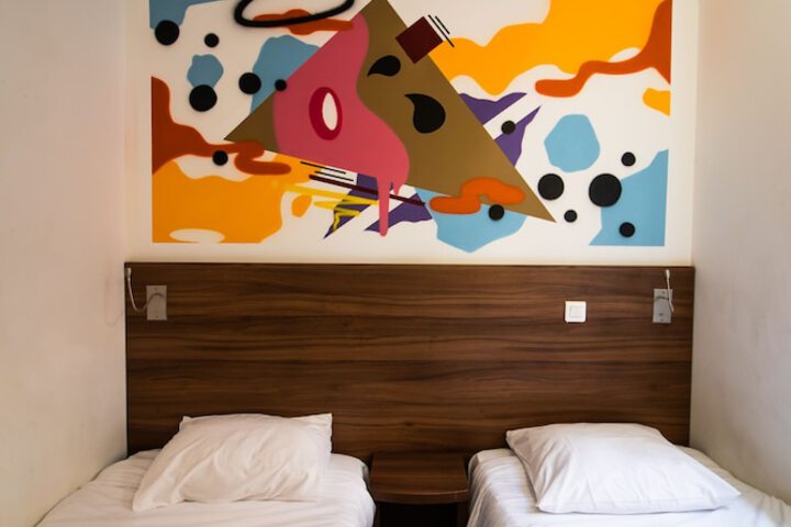 Room 41 of 62