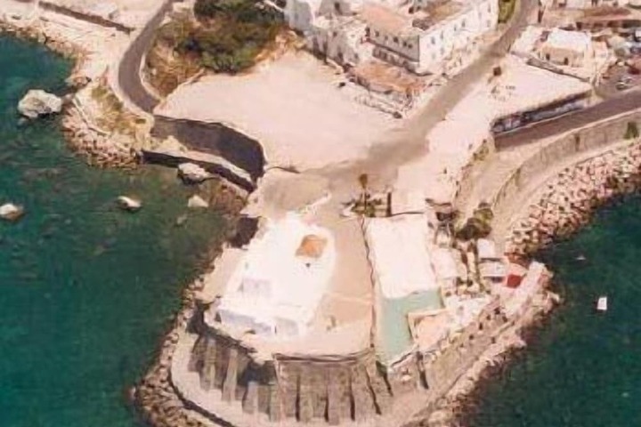 Hotel 43 of 43