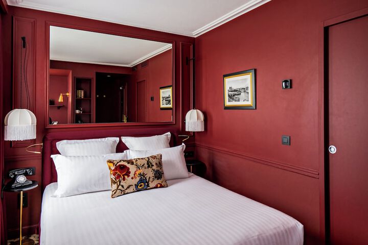 Room 26 of 63