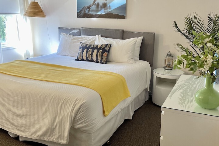 Room 10 of 73