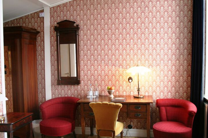 Room 18 of 45