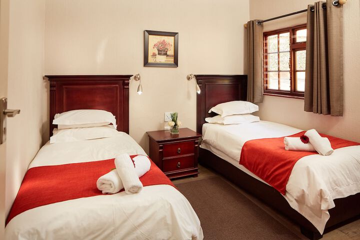 Room 3 of 105