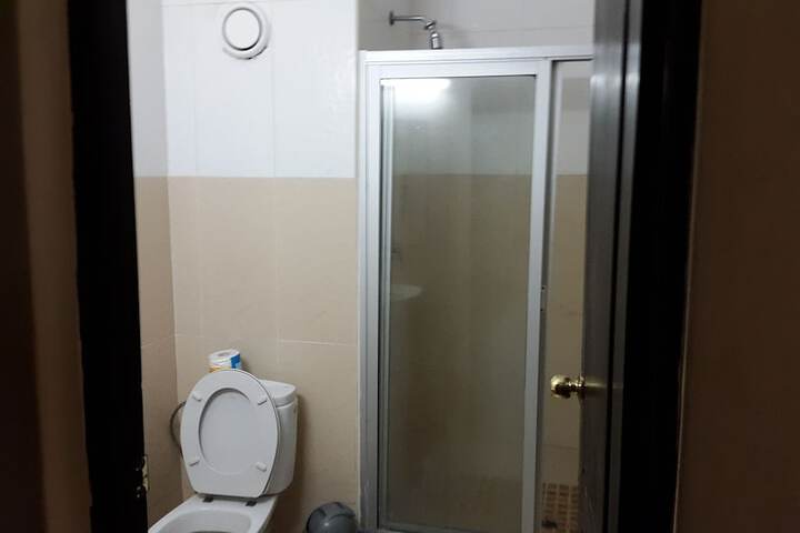 Room 15 of 38