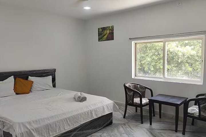 Room 10 of 23