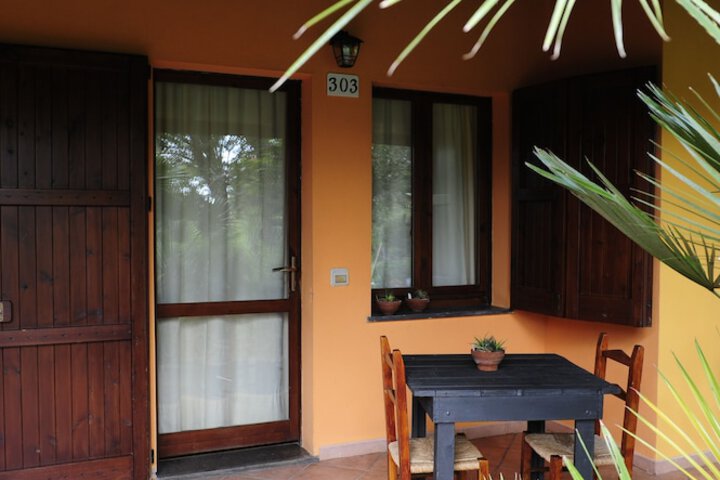 Room 8 of 52