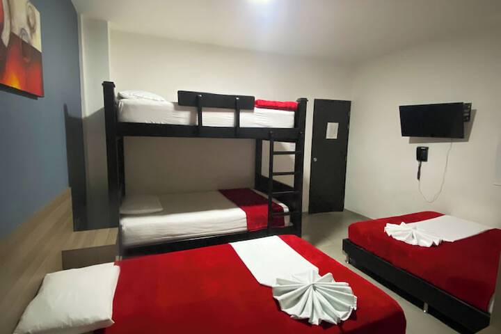 Room 17 of 34
