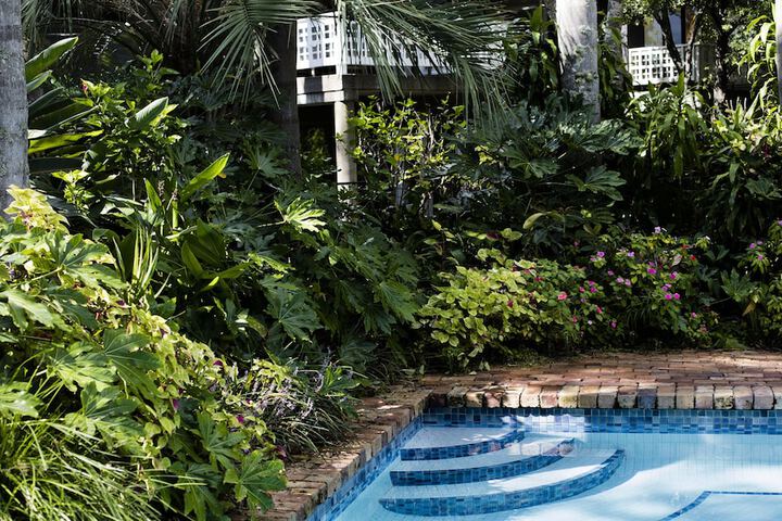 Pool 65 of 98