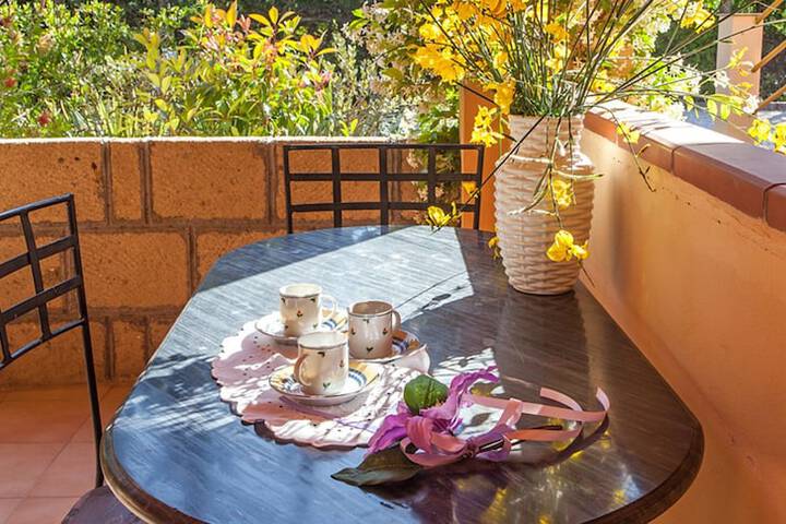 Breakfast/Coffee Service 42 of 48
