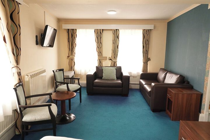 Room 92 of 208