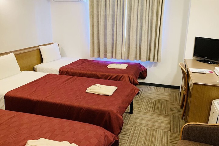Room 35 of 106