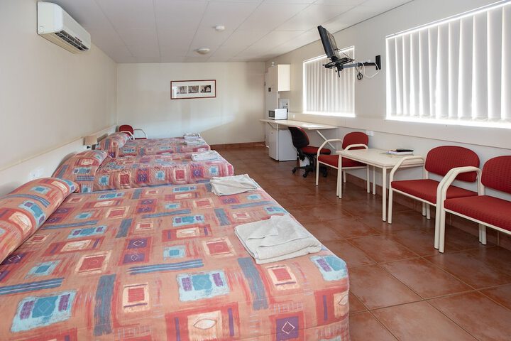 Room 11 of 32