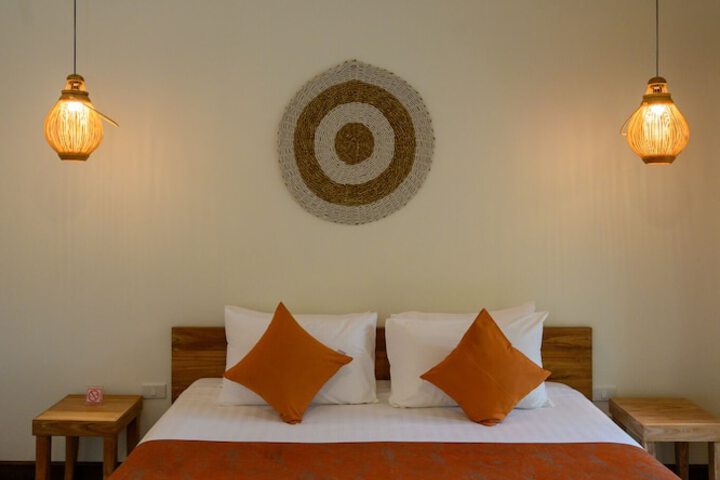Room 82 of 200