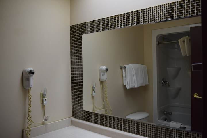 Room 19 of 36