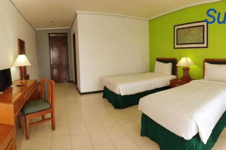Room 20 of 53