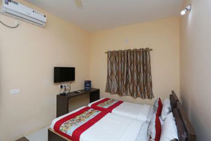 Room 9 of 21