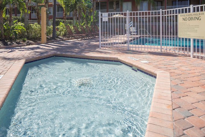 Pool 35 of 69