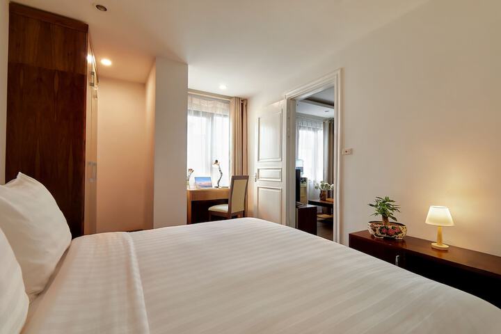 Room 8 of 55