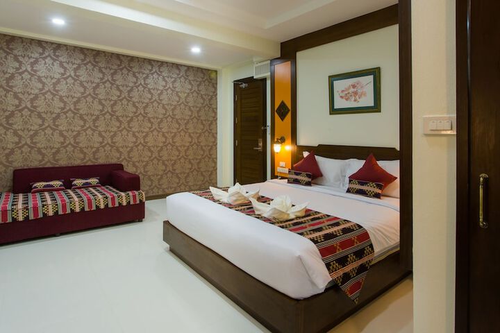 Room 12 of 49