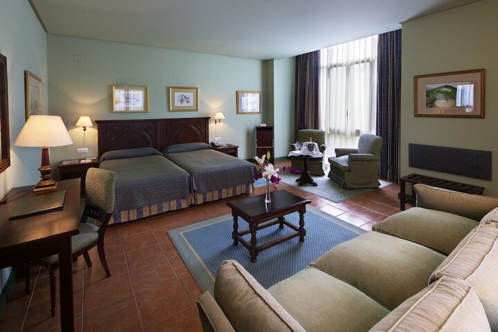 Room 14 of 95