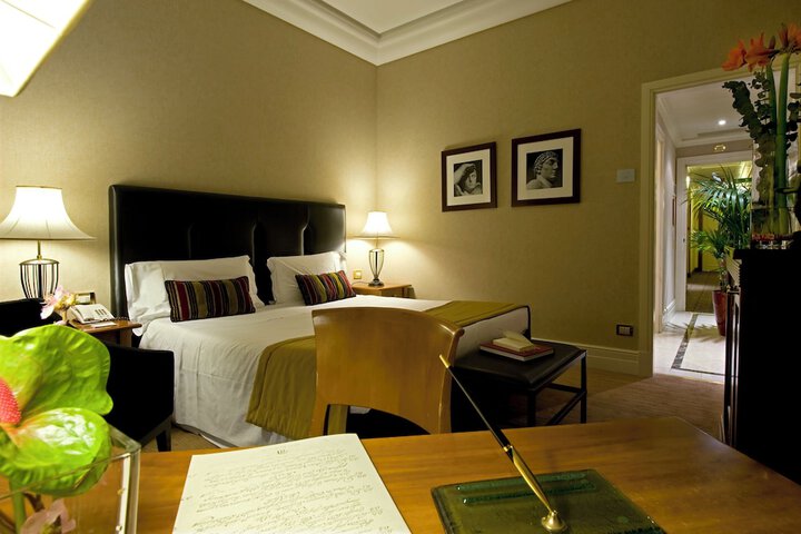 Room 35 of 72