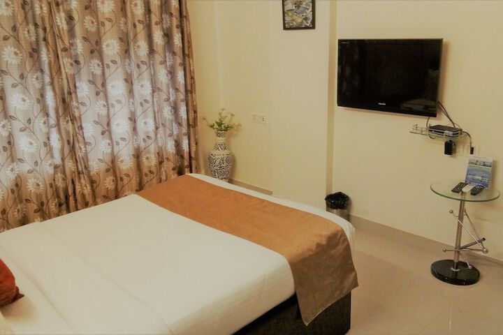 Room 17 of 50