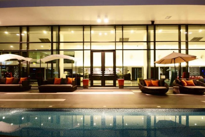 Pool 34 of 64