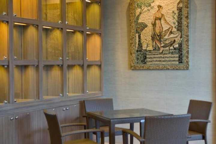 Dining Photos