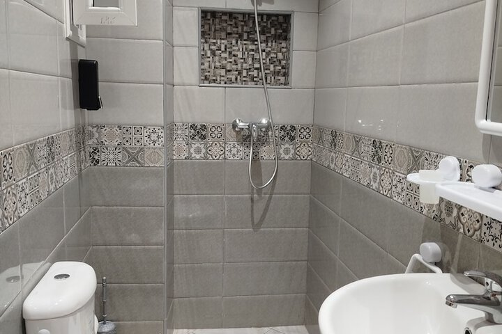 Room 14 of 20