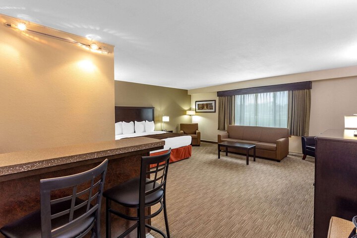 1 King Deluxe Room (5 of 15)