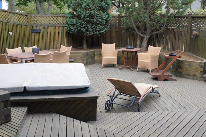 Terrace/Patio 10 of 17