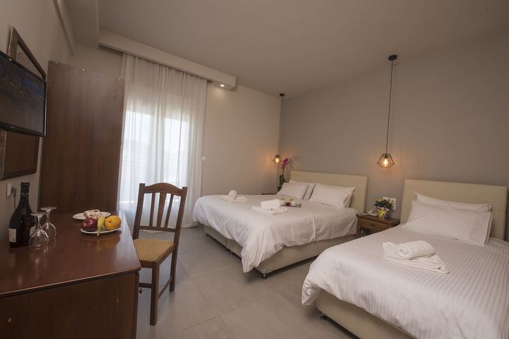 Room 18 of 43