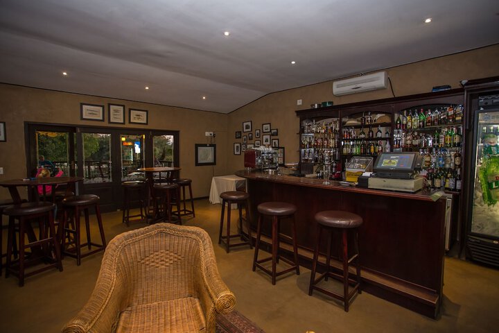 Lounge 58 of 91