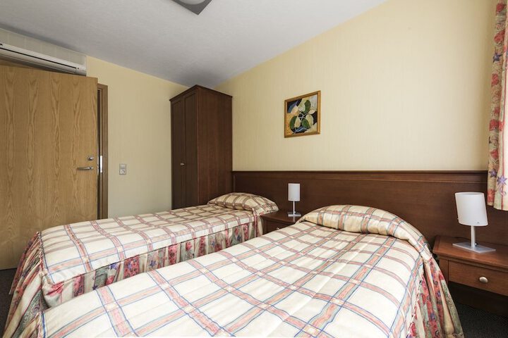 Room 18 of 64
