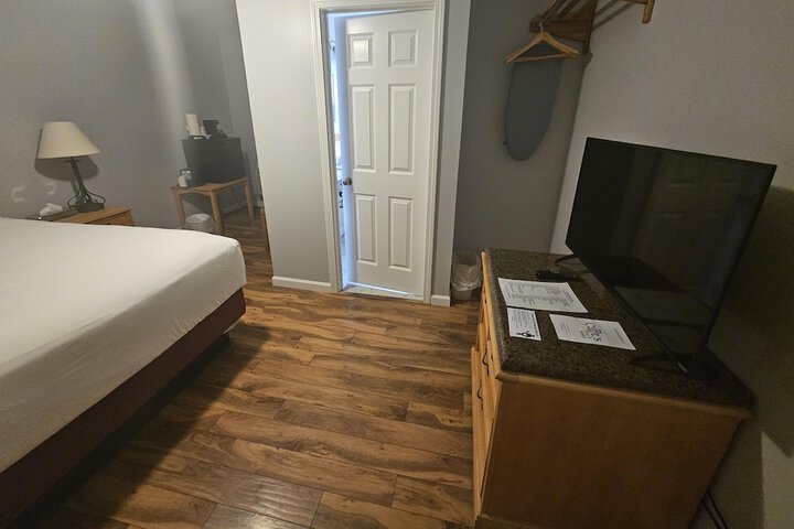 Room 11 of 85